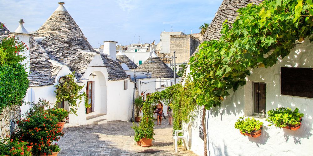 Valle d’Itria: tra trulli, vigneti e borghi bianchi